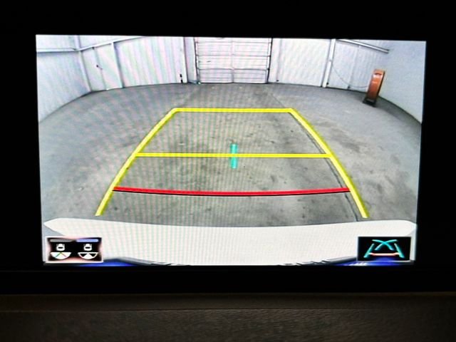 Used 2022 White Lexus 350 image 14