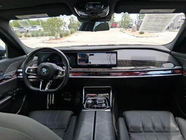 2023 BMW 7 Series 740i - Photo 10