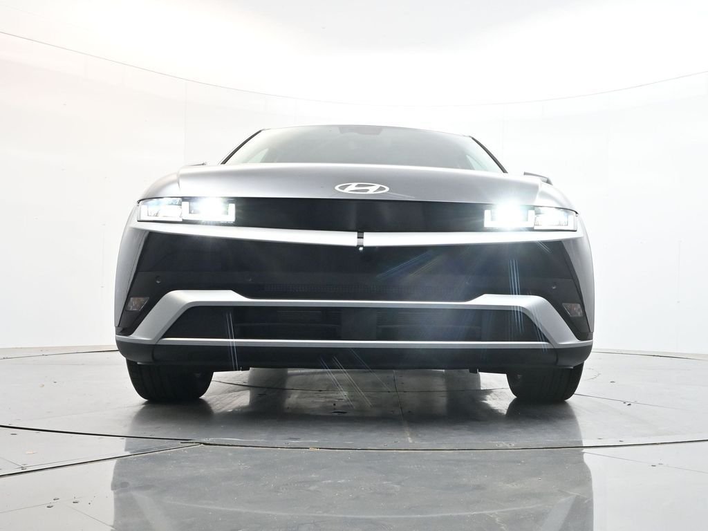 Used 2026 Abyss Black Hyundai SEL image 32
