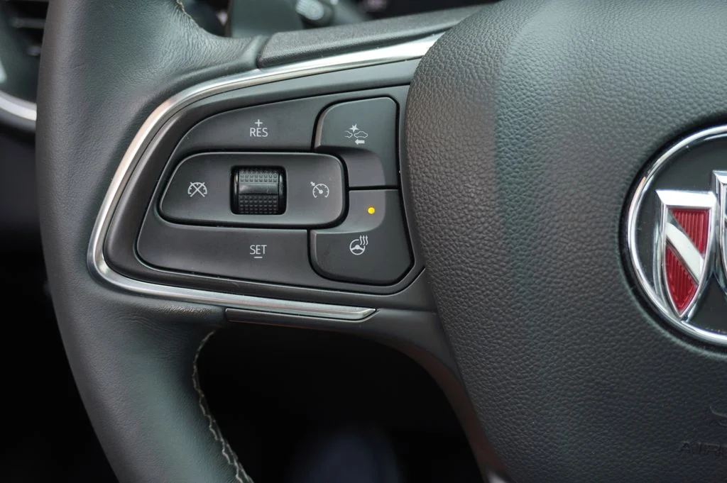 Used 2021 Blue Buick Essence image 16