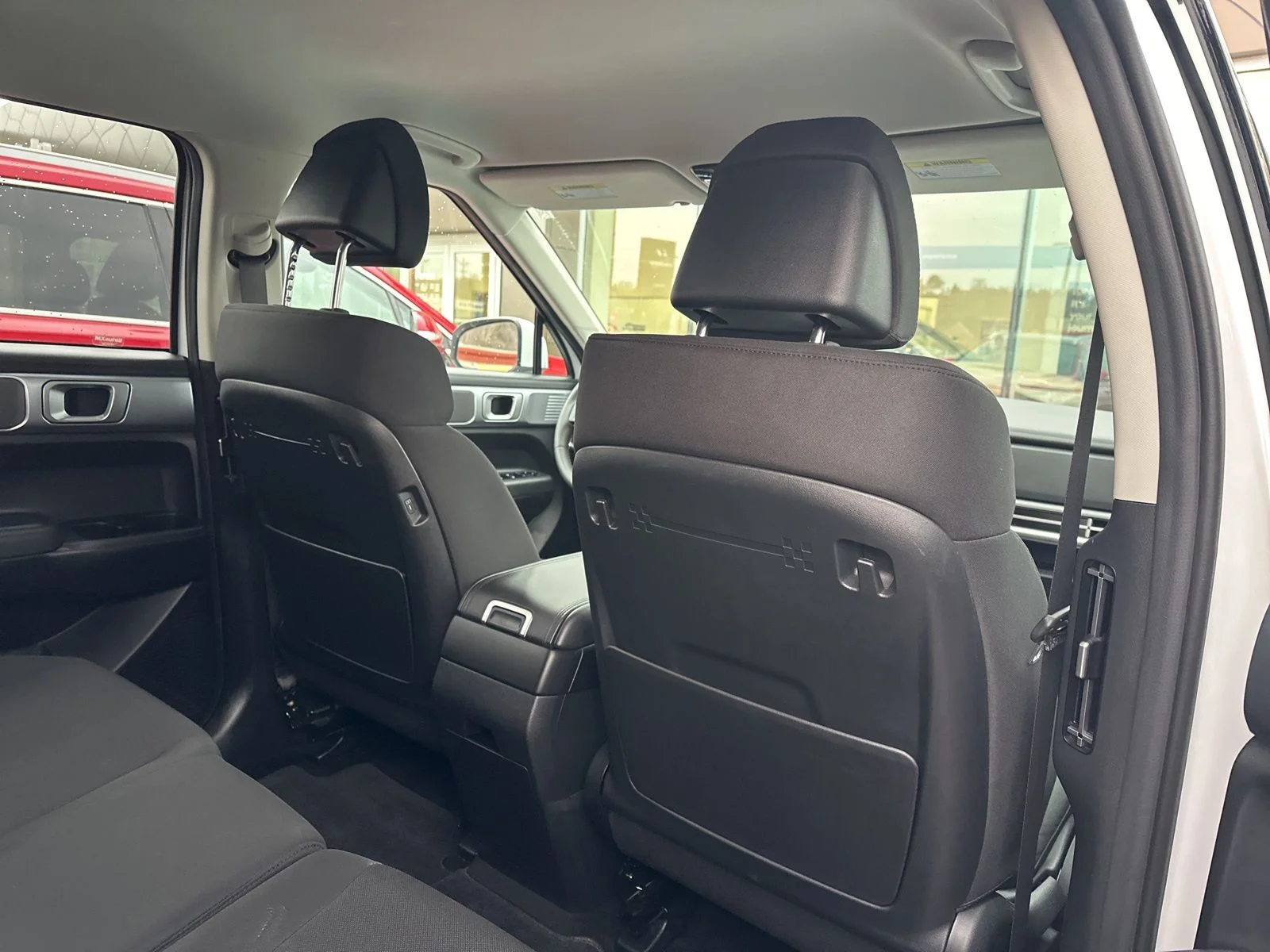 Used 2025 White Hyundai SE image 32