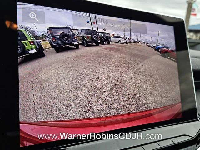 New 2026 Red Hot Pearl-Coat Exterior Paint Jeep Latitude image 20