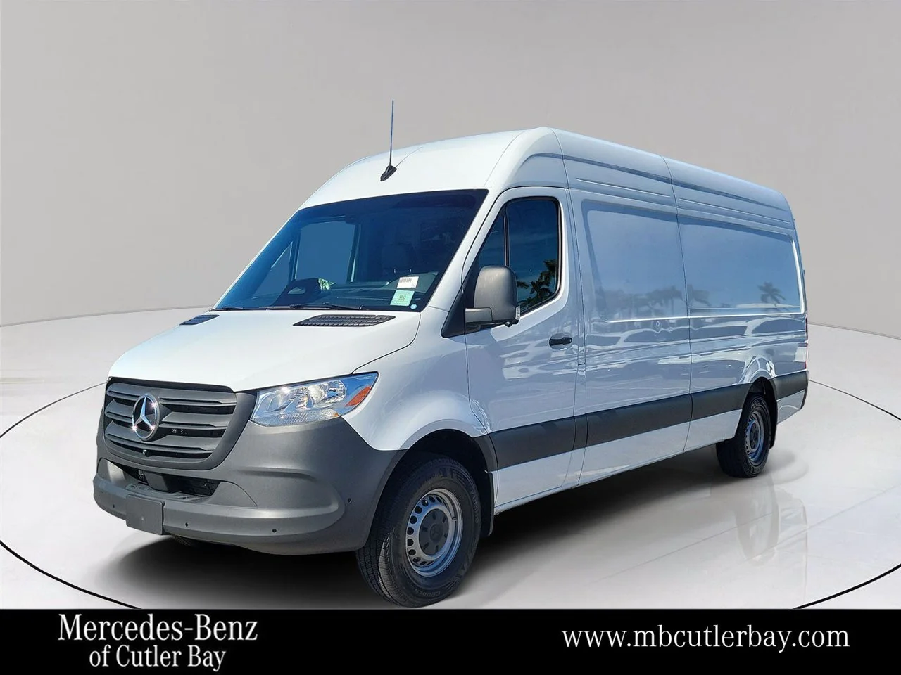 Used 2026 White Mercedes-Benz Cargo 170 WB image 1