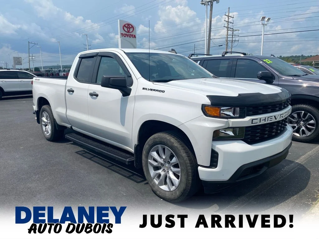 Used 2021 White Chevrolet Custom image 1