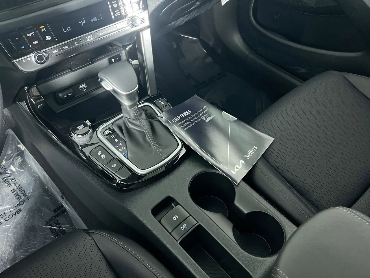 New 2026 Snow White Pearl Kia SX image 23