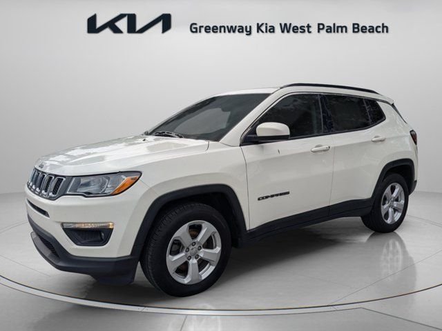 Used 2021 White Jeep Latitude image 3