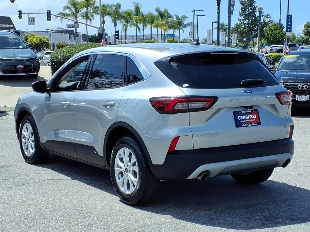 Used 2023 Silver Ford Active image 8