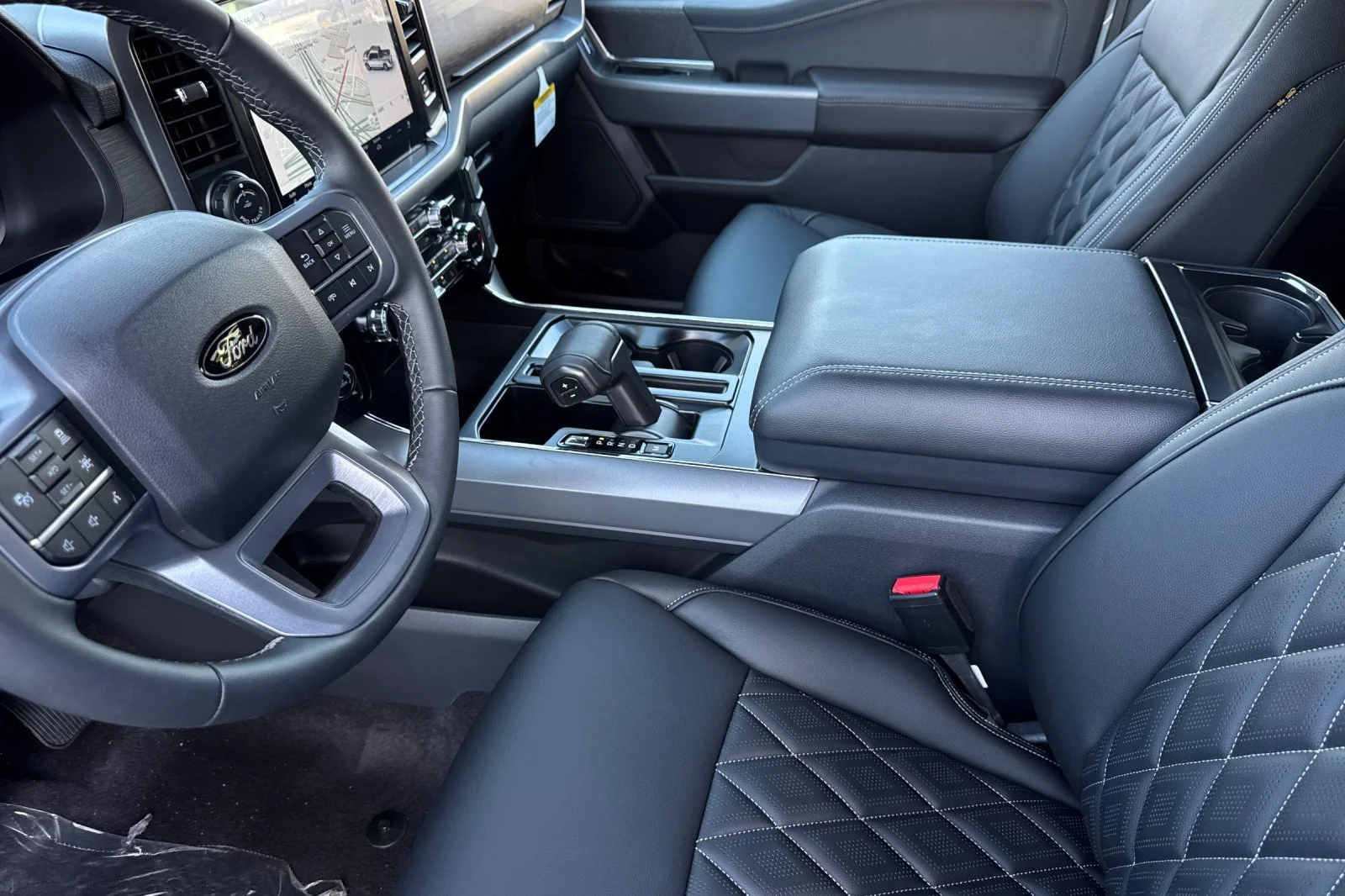 New 2026 White Ford XLT image 9