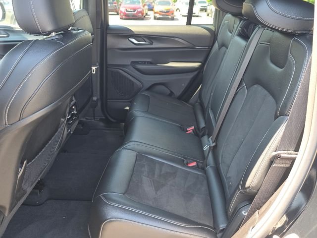Certified Used 2024 Diamond Black Crystal Pearlcoat Jeep Altitude image 25