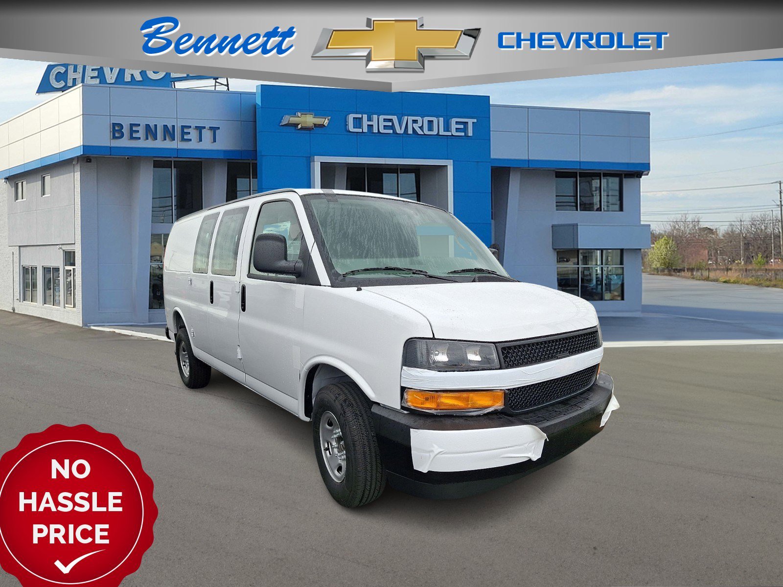 2026 Chevrolet Express 2500 Work Van HD's photo