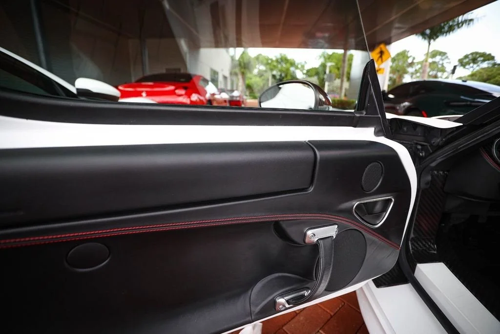 Used 2017 White Alfa Romeo Base image 42