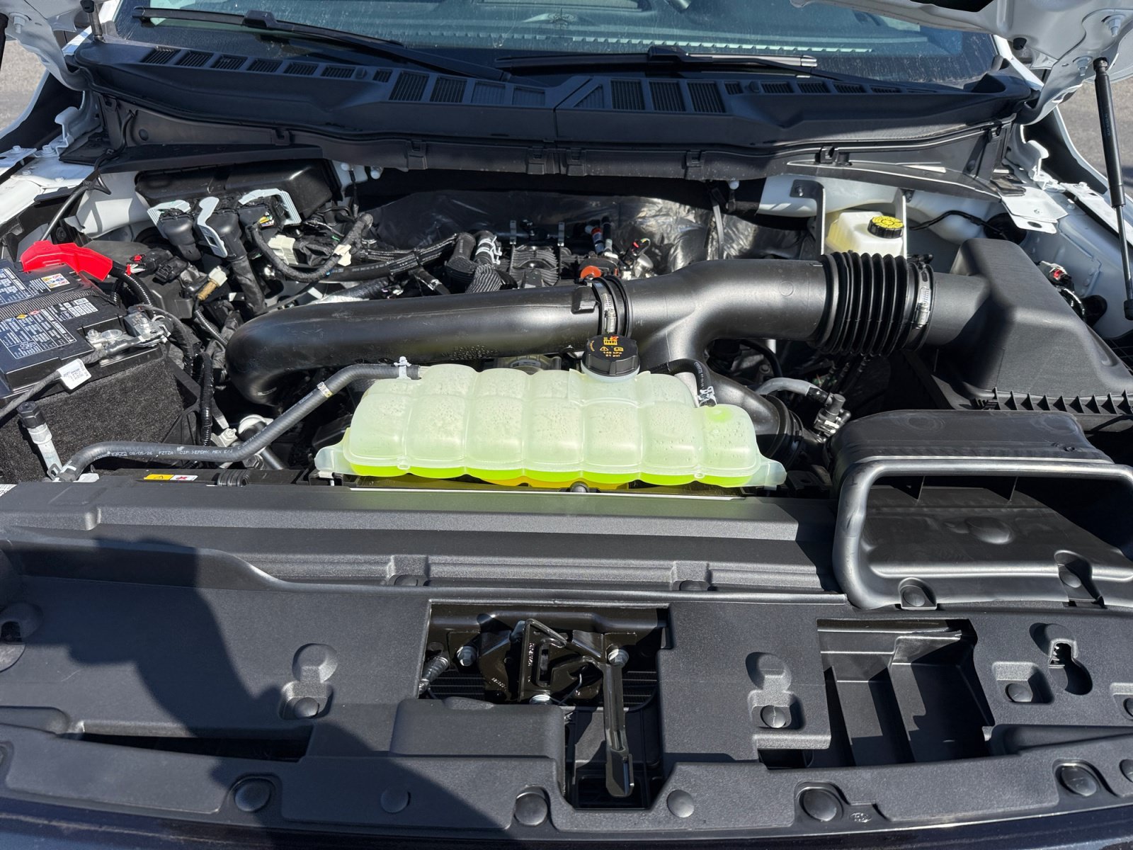 New 2026 Oxford White Ford XLT image 20