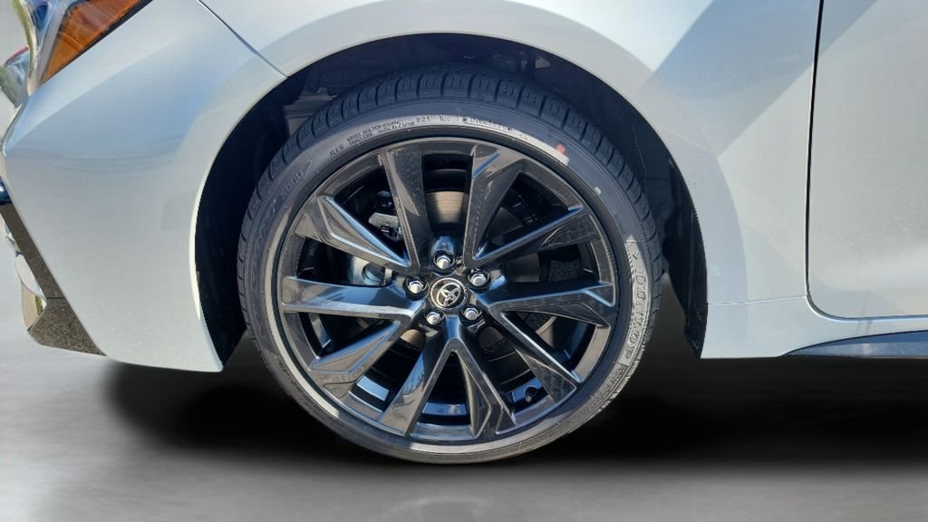 New 2026 Wind Chill Pearl <sup>1</sup> Toyota  SE image 27