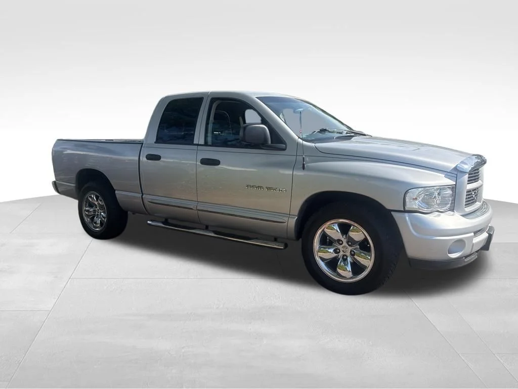 Used 2004 Black Dodge SLT image 5