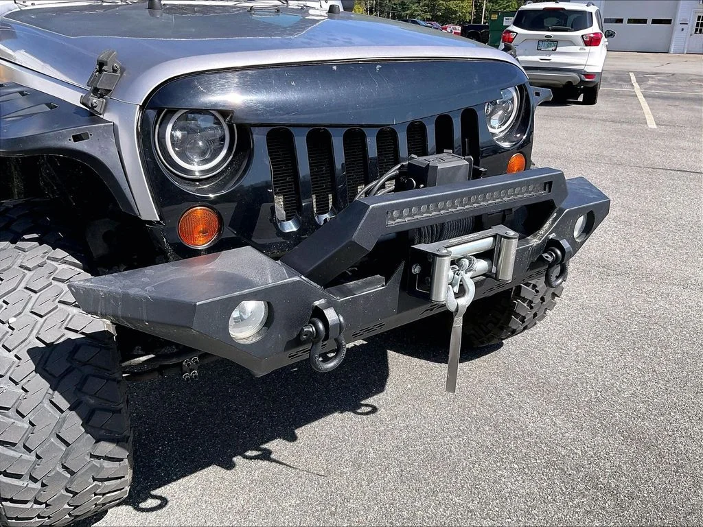 Used 2013 Billet Metallic Clearcoat Jeep Sport image 5