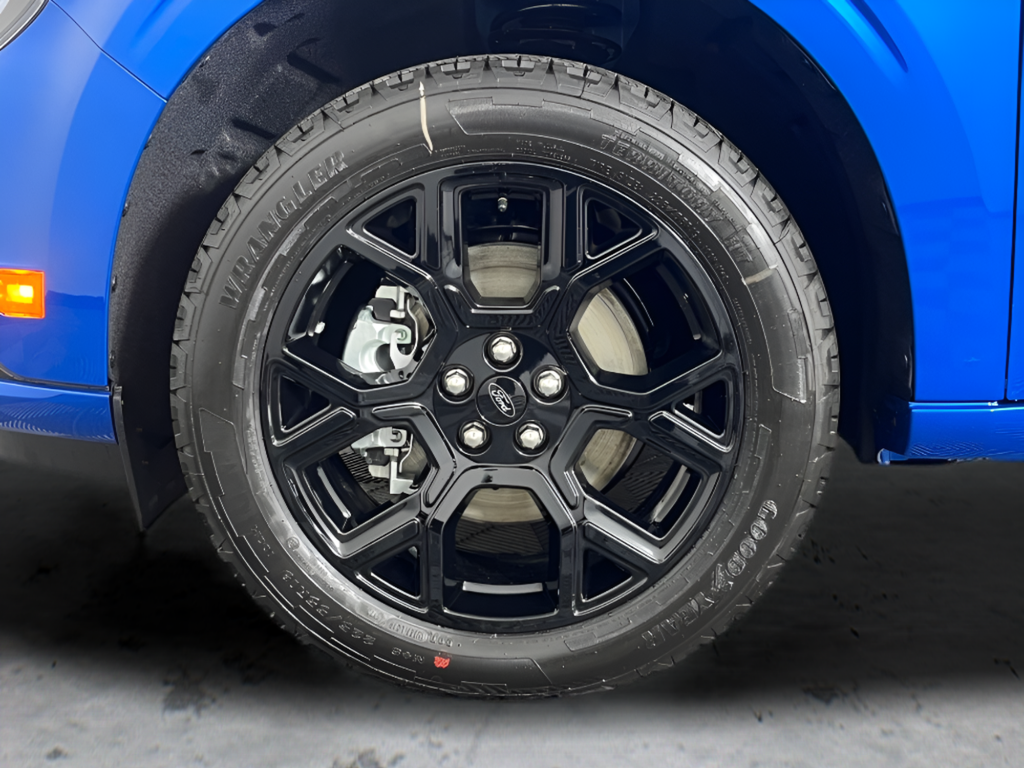 New 2026 Velocity Blue Ford Lobo™ image 15