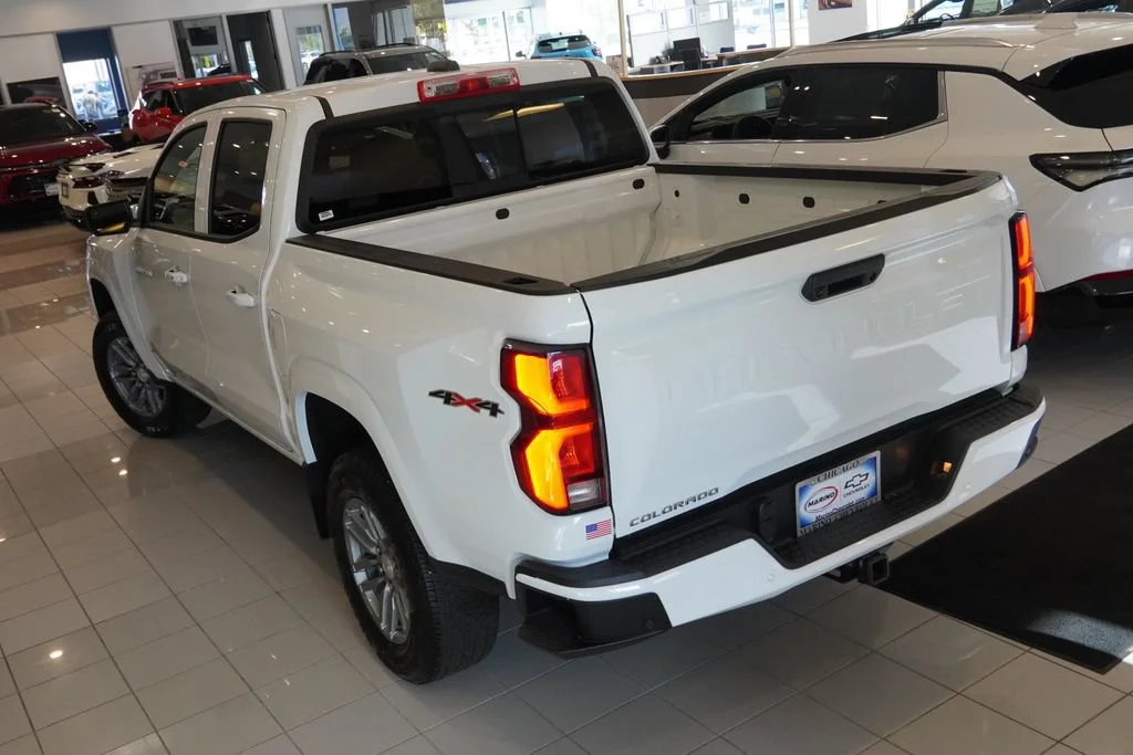 New 2026 Summit White Chevrolet LT image 35