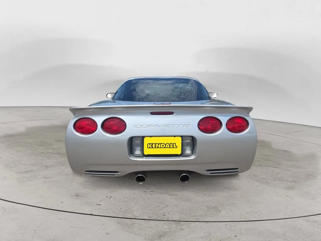 Used 2001 Quicksilver Metallic Chevrolet 2DR CPE image 6