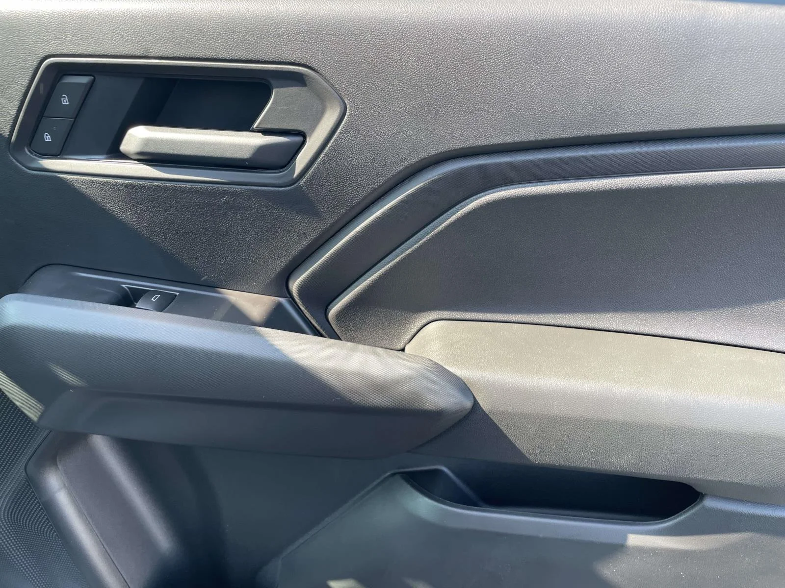 New 2026 Summit White Chevrolet Trail Boss image 8