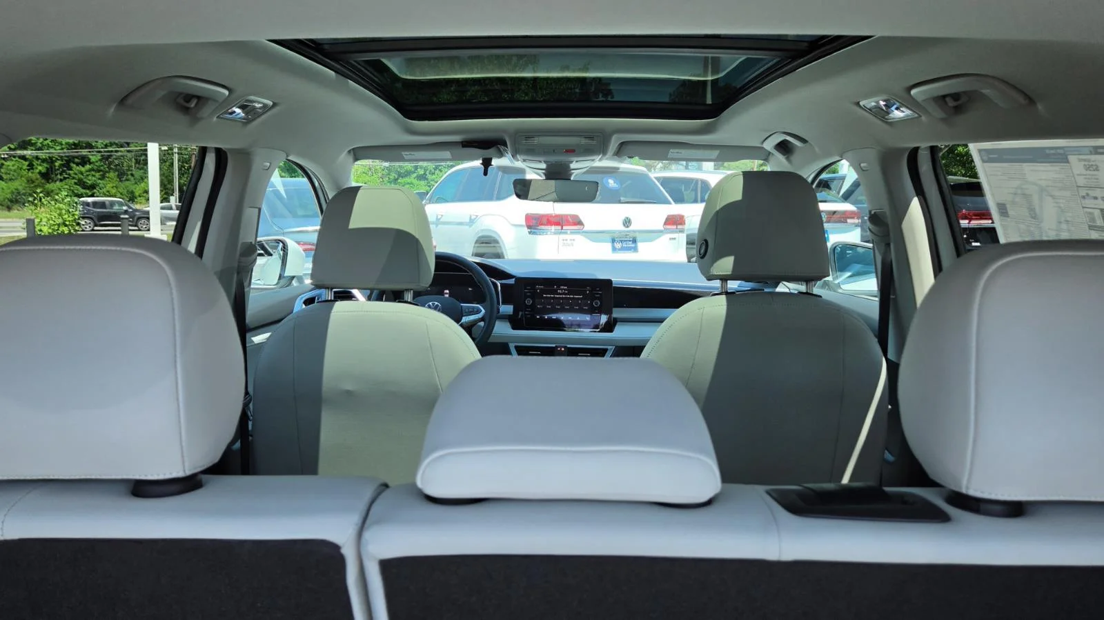 New 2026 Pure White Volkswagen SE image 64
