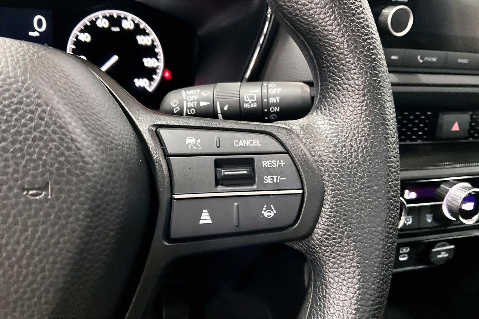 Used 2025 Platinum White Pearl Honda EX image 22