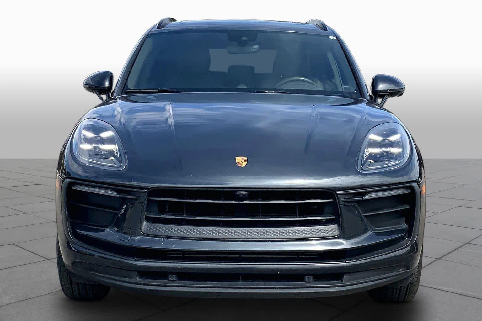 Used 2022 White Porsche  image 4