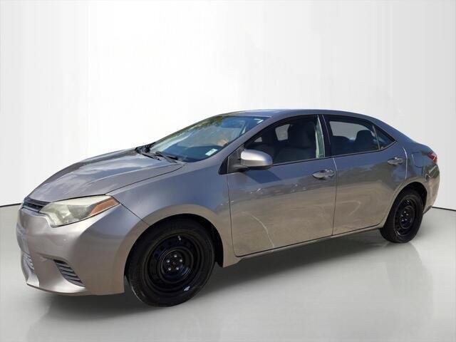 Used 2015 Brown Sugar Metallic Toyota LE image 8