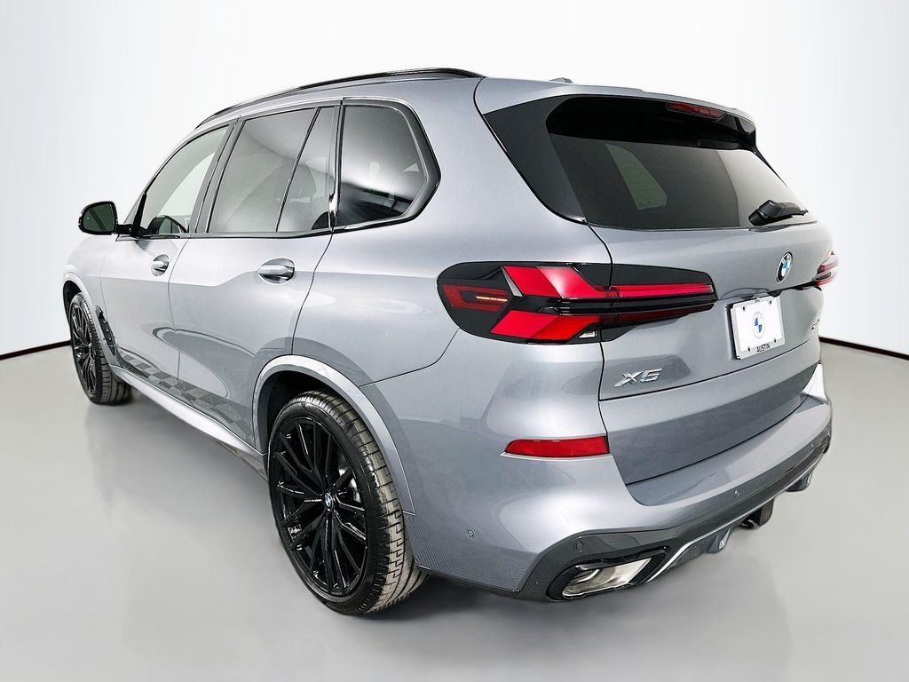 Used 2026 Skyscraper Grey Metallic BMW xDrive40i image 7