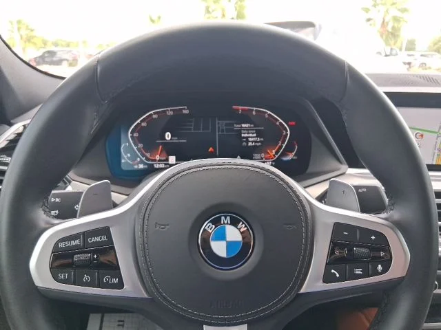 Used 2023 Black BMW xDrive40i image 8