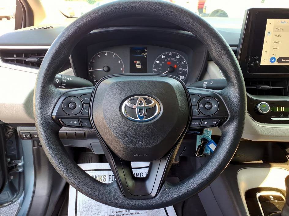 Used 2025 Celestite Toyota LE image 20