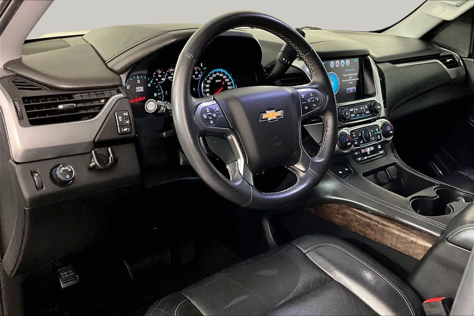 Used 2017 SILVER ICE METALLIC Chevrolet LT image 17