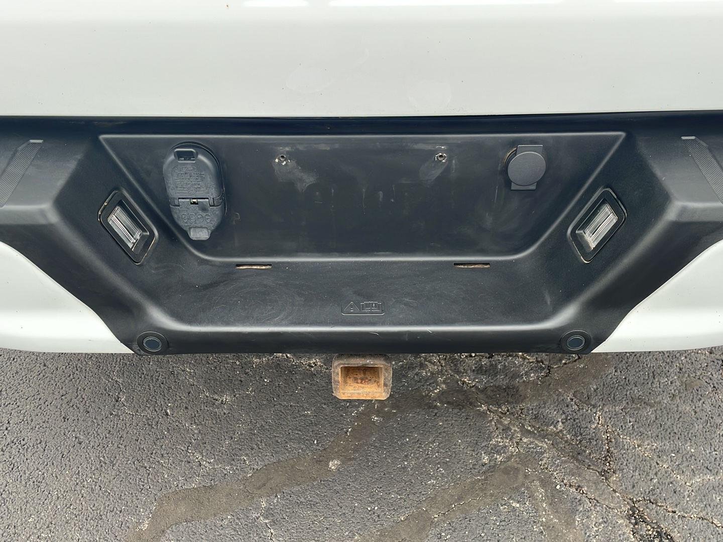 Used 2020 Oxford White Ford XLT image 29