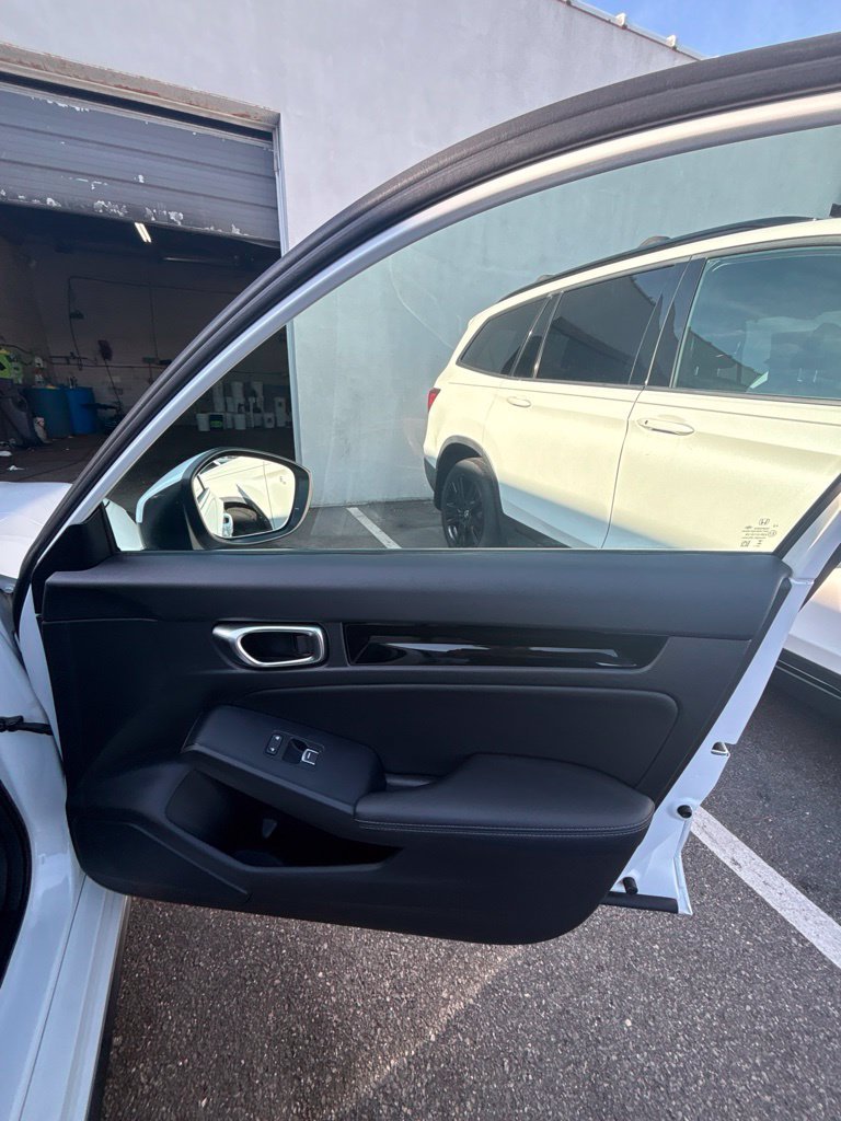 Used 2024 White Honda EX-L image 22