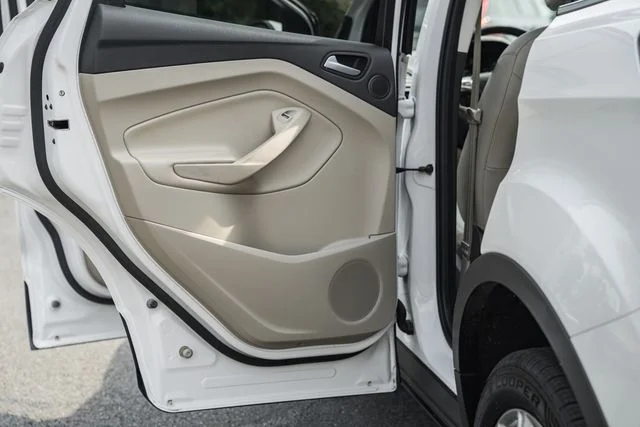 Used 2017 White Ford Titanium image 36
