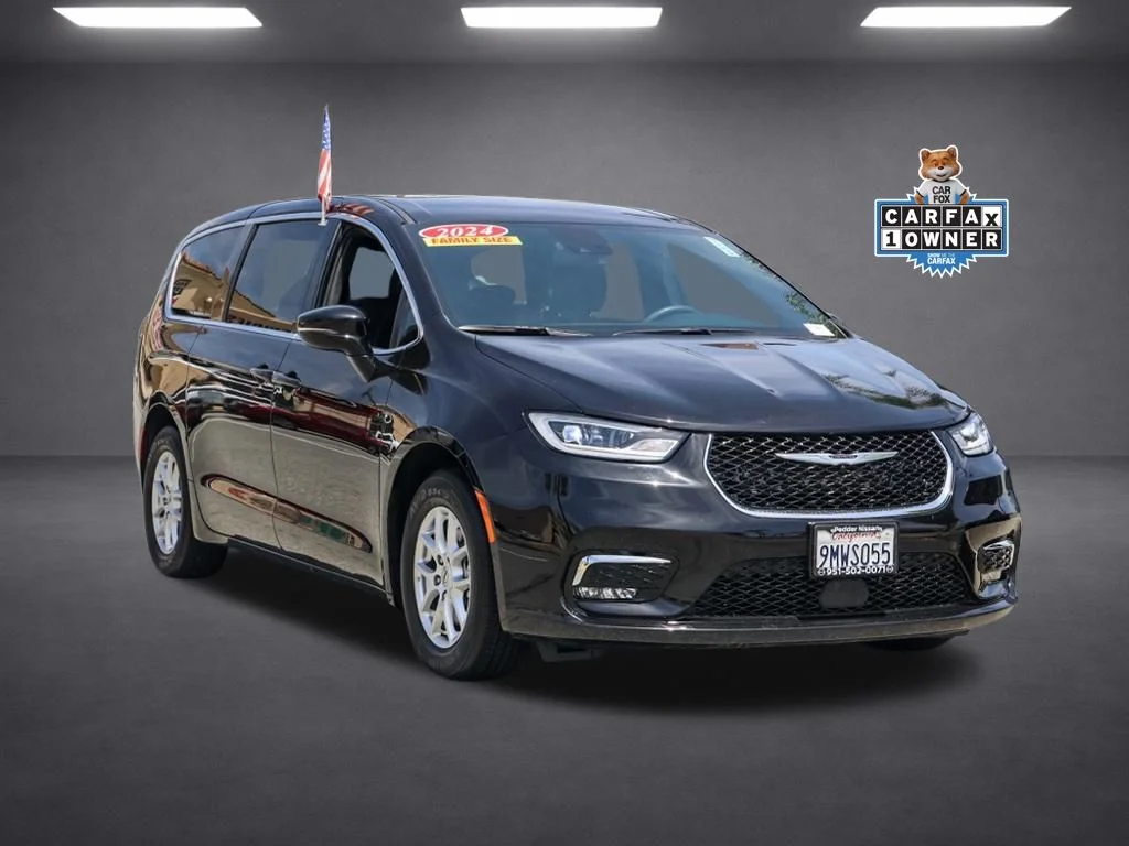 Used 2024 Black Chrysler Touring image 1