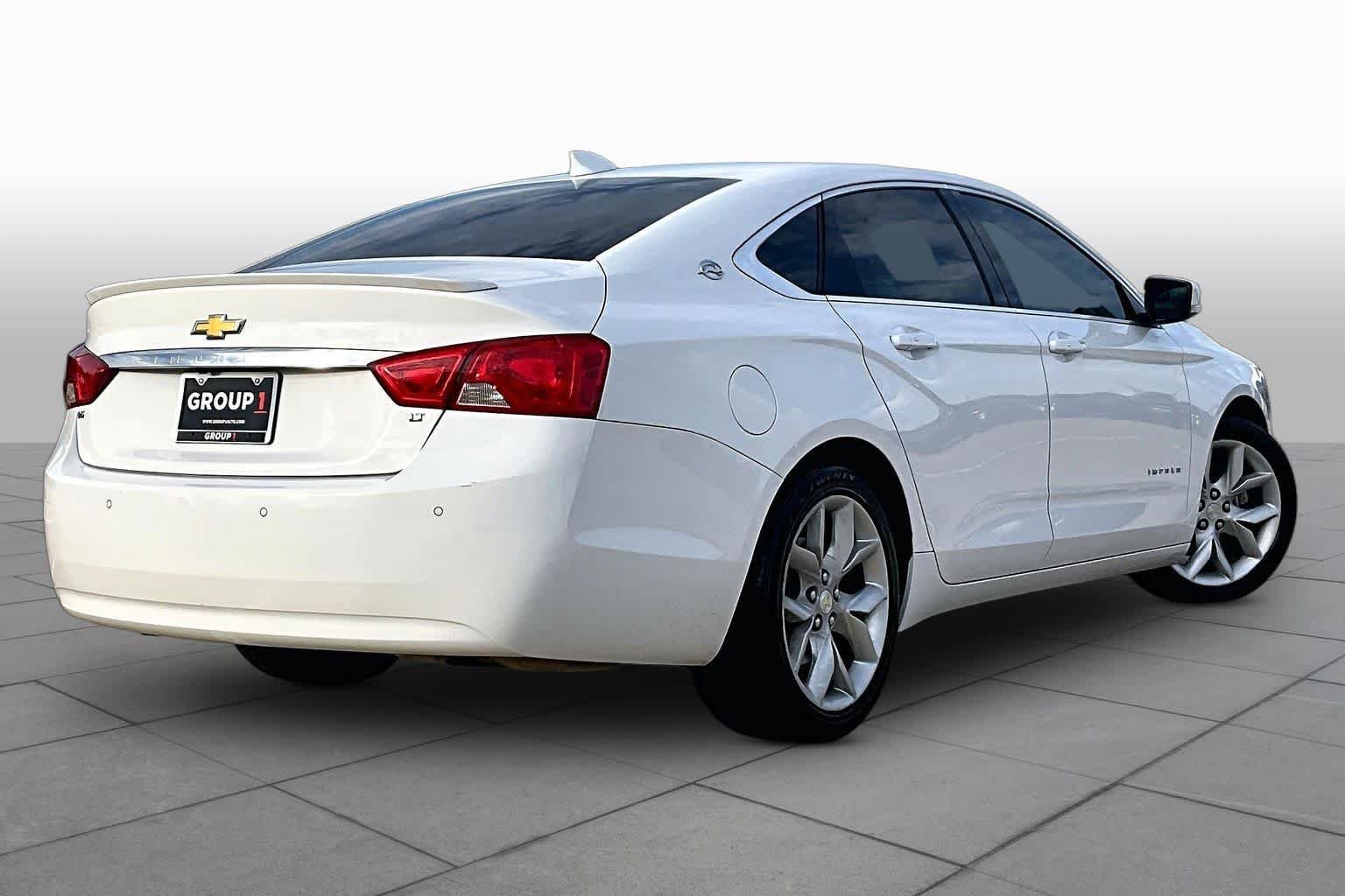 Used 2017 Summit White Chevrolet LT image 13