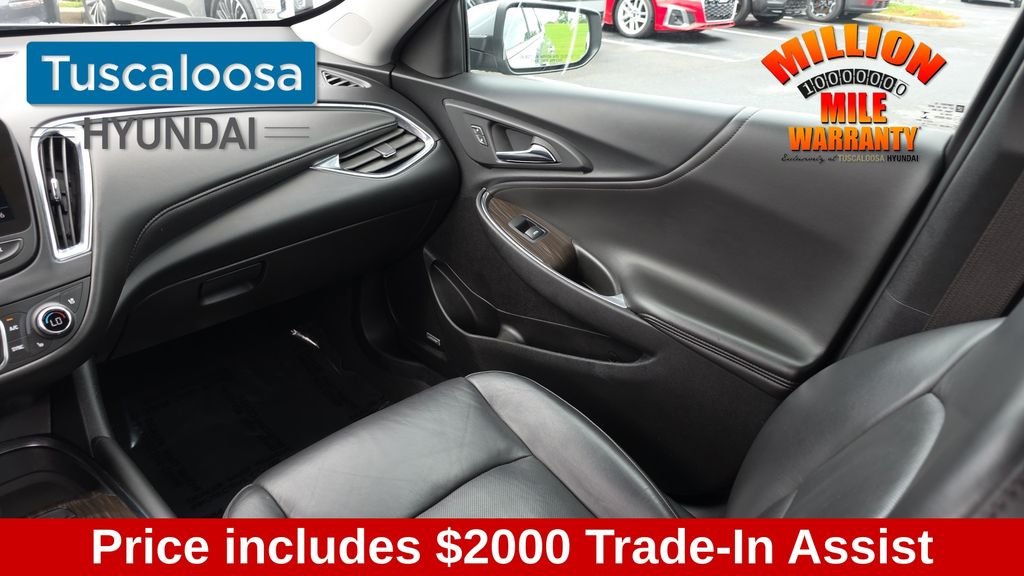 Used 2024 Gray Chevrolet LT image 27