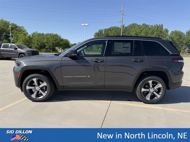 New 2026 Baltic Gray Metallic Clearcoat Jeep Limited image 2