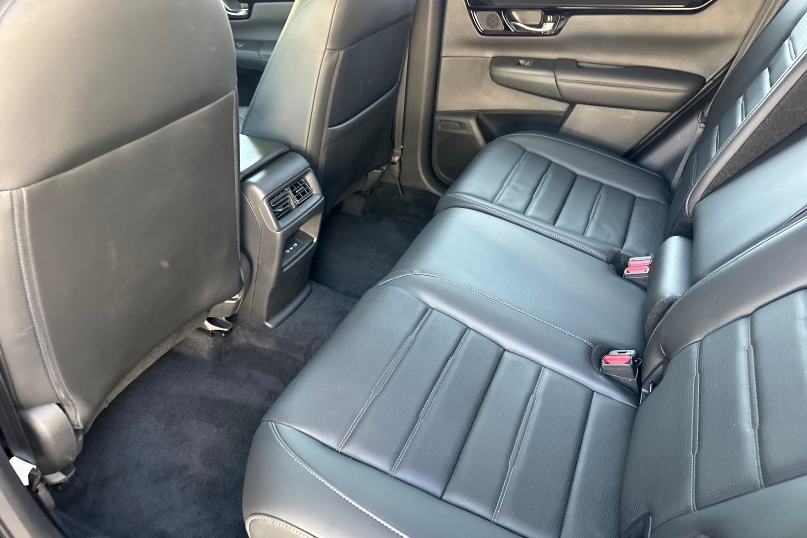 Used 2025 Black Honda EX-L image 11