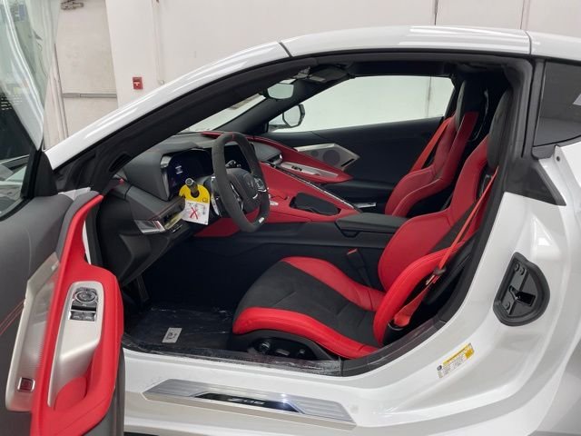 2025 Chevrolet Corvette 2LZ - Photo 7