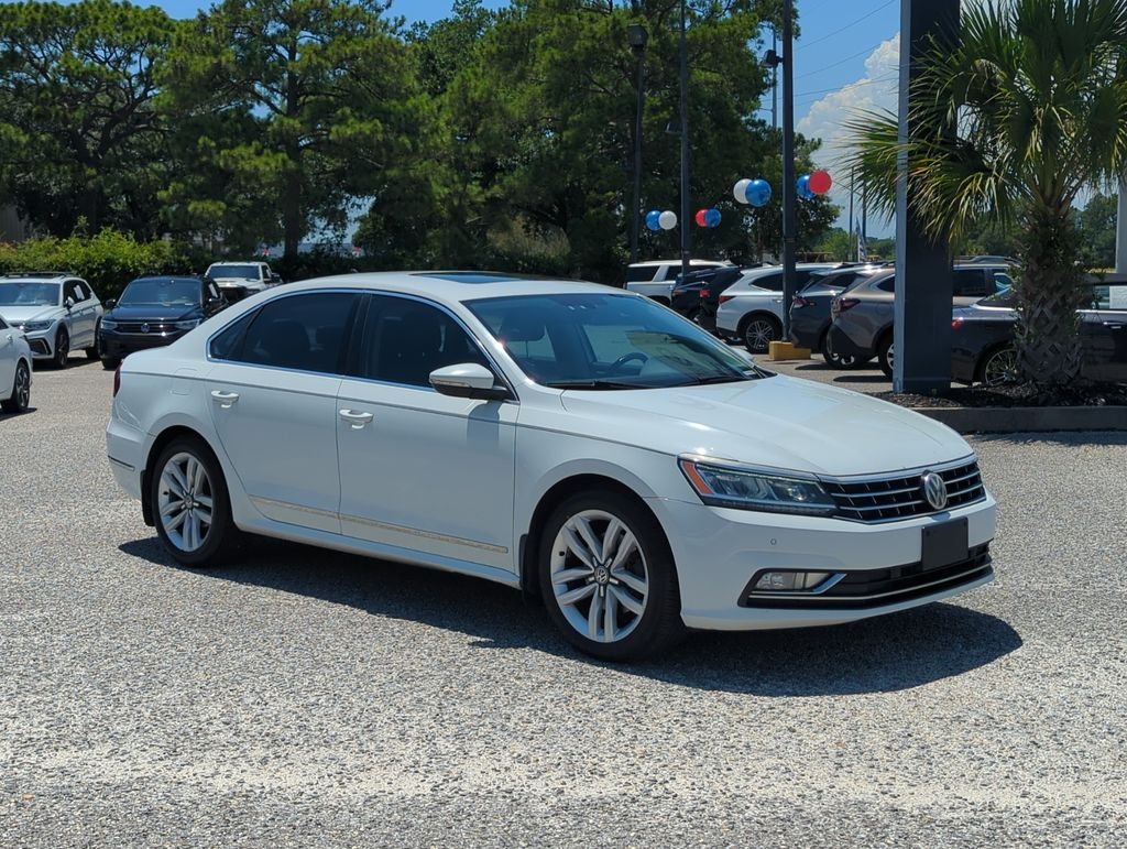 Used 2017 White Volkswagen 1.8T SE image 9