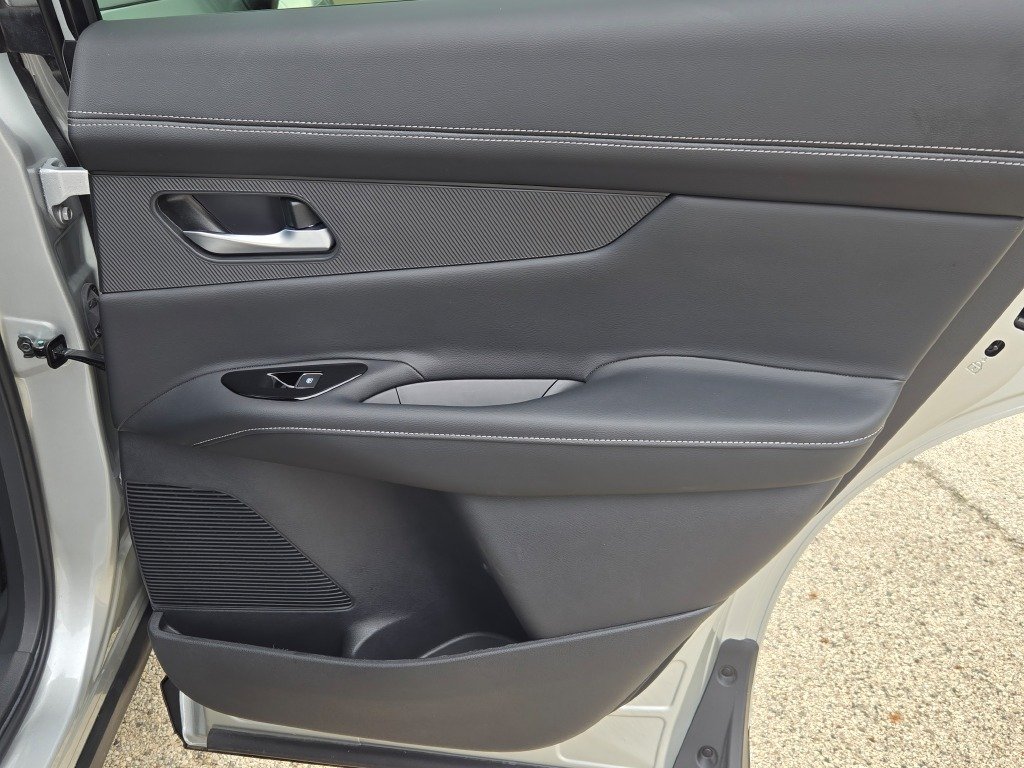 2025 Nissan Murano SL - Photo 12