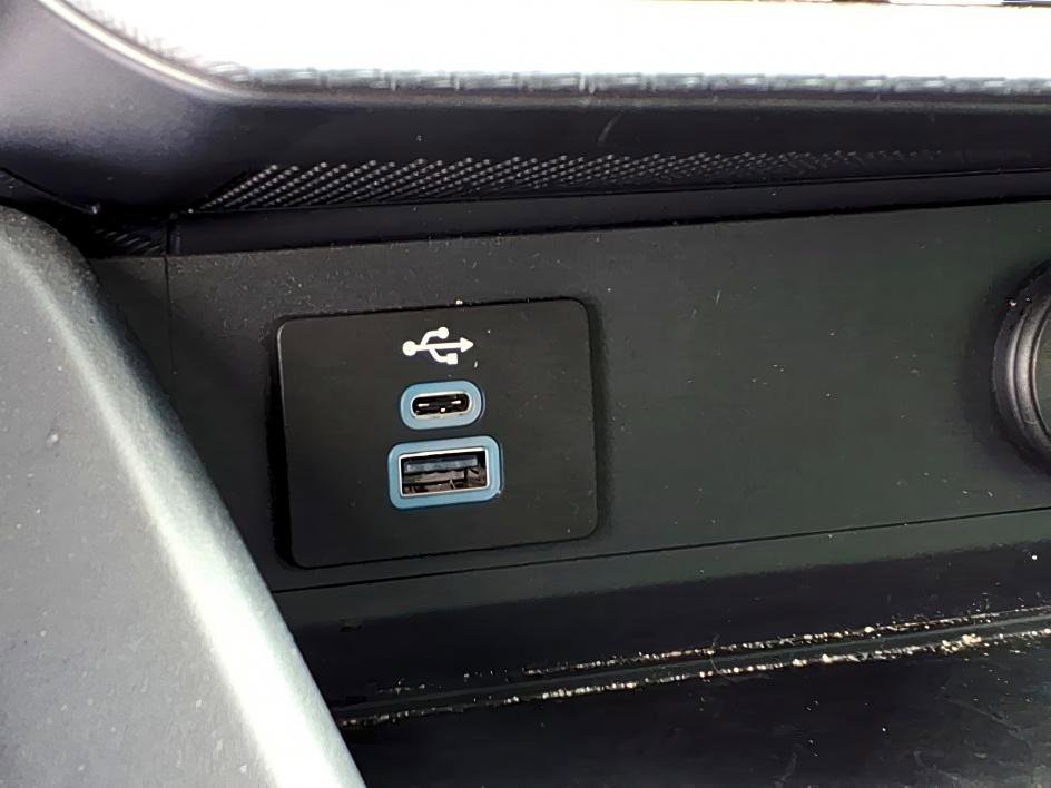 Used 2025 Shadow Black Ford EcoBoost image 19
