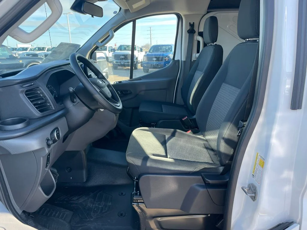 2025 Ford Transit Van Base - Photo 7
