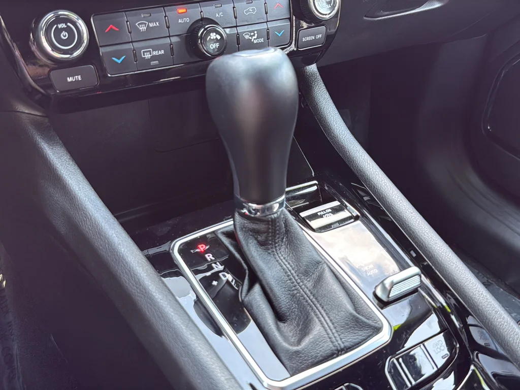 2025 Jeep Compass Limited - Photo 28