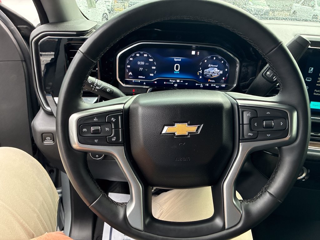 Used 2023 Gray Chevrolet LT image 13