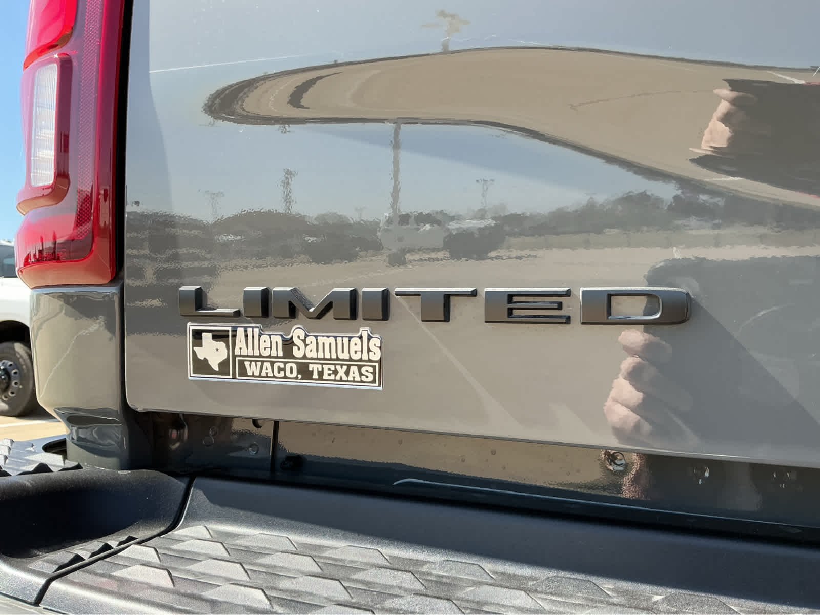 New 2026 Ceramic Gray Clearcoat Ram Limited image 12