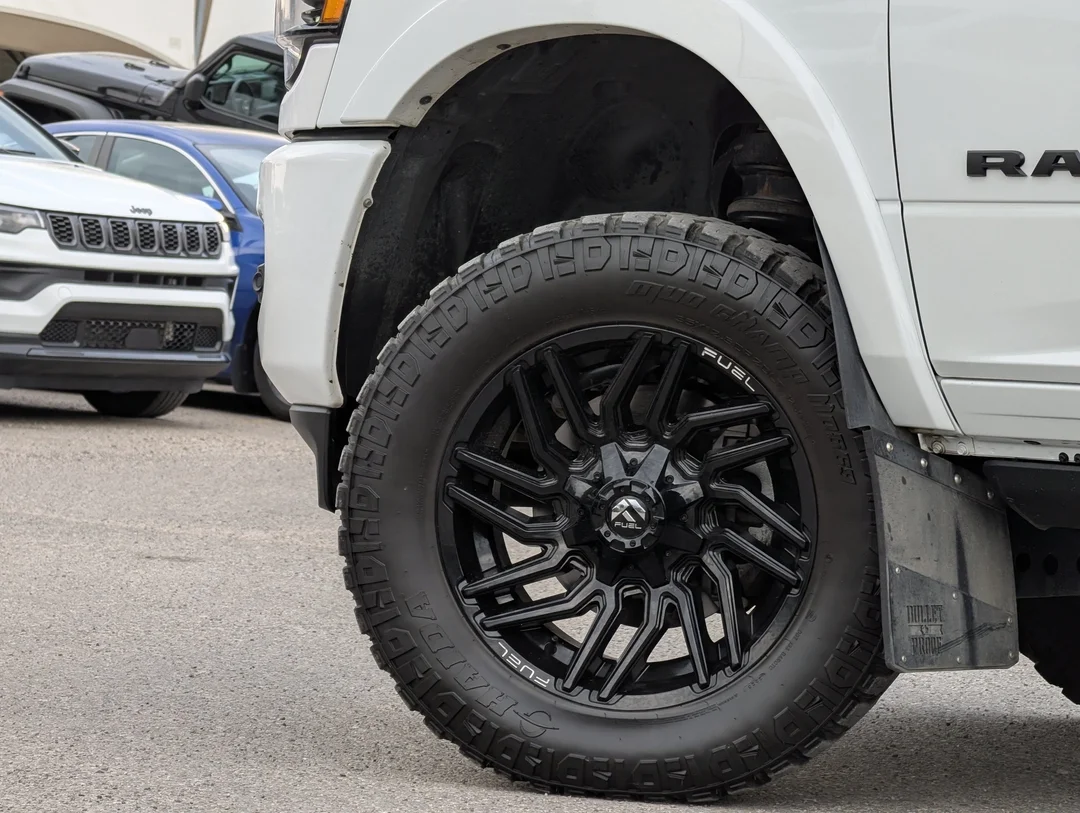 Certified Used 2024 White RAM Limited - Mega Cab - Cummins Turbo Diesel - Air Suspension - Leather - 12 Uconnect & More! image 9