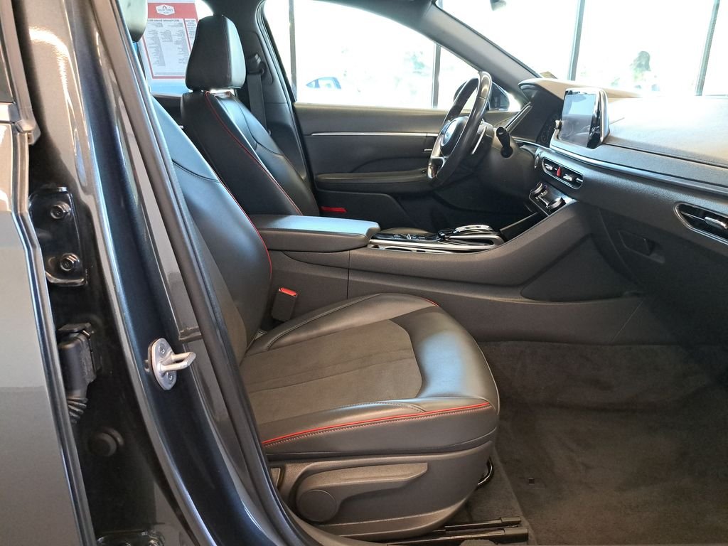 Used 2023 Gray Hyundai SEL Plus image 31