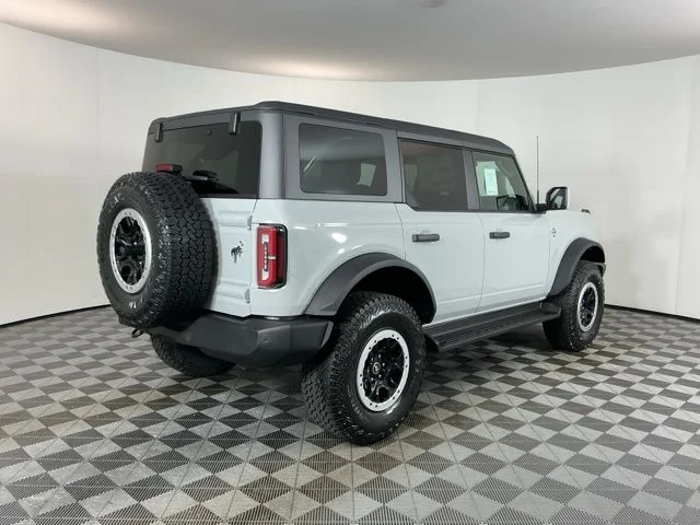 New 2026 Avalanche Gray Ford Outer Banks image 5